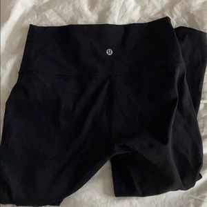 Black lululemon leggings